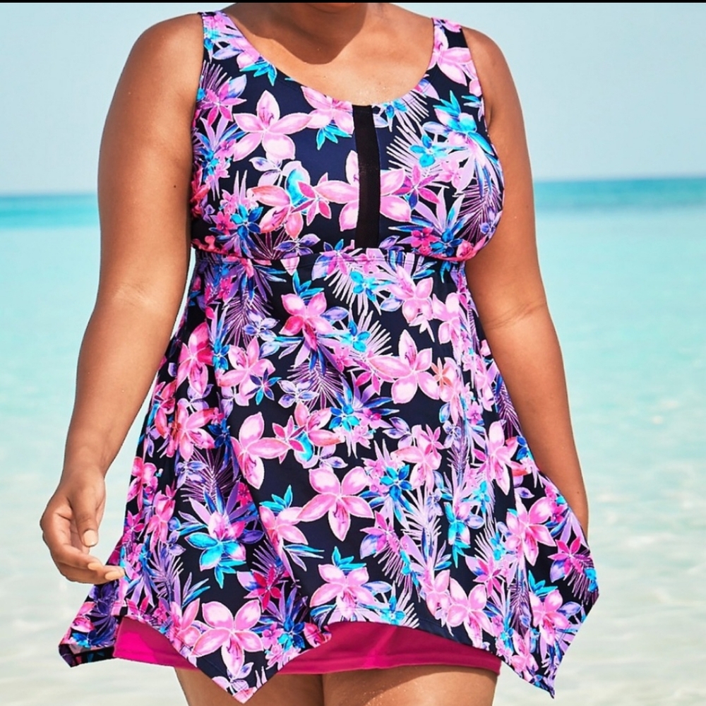 Swimsuits For All Handkerchief Swim Top, 18